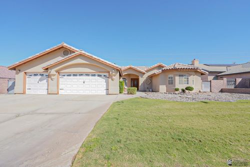 1464 W 32nd Pl, Yuma, AZ, 85365-3951 | Card Image