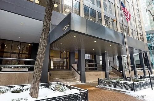 1701-233 E Erie St, Chicago, IL, 60611-5947 | Card Image