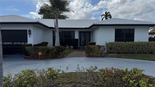 4905 Bayberry Ln, Tamarac, FL, 33319-3116 | Card Image