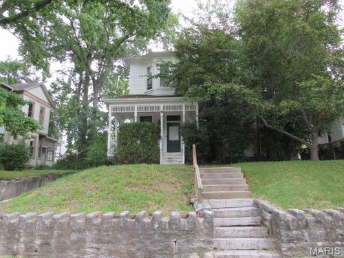 723 Alby St, Alton, IL, 62002-2564 | Card Image
