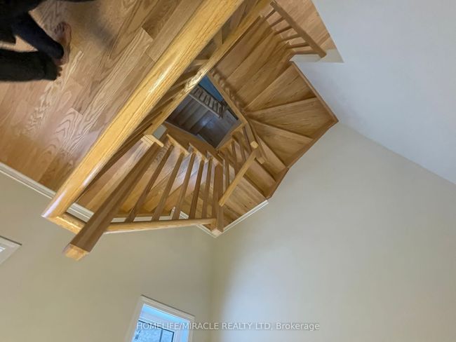 19 Utter Pl, House attached with 3 bedrooms, 3 bathrooms and 2 parking in Stoney Creek ON | Image 7