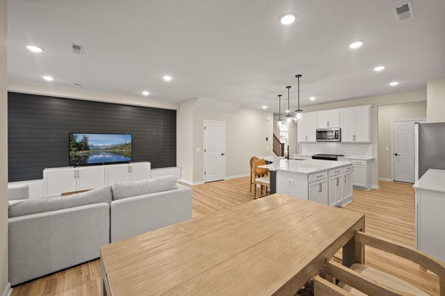 2570 Paddock Path, Townhouse with 3 bedrooms, 3 bathrooms and null parking in Shakopee MN | Image 6