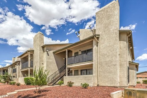 122-2981 Country Manor Ln, Las Vegas, NV, 89115-3264 | Card Image