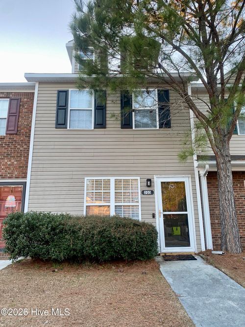 205 Pinegrove Ct, Jacksonville, NC, 28546-7886 | Card Image