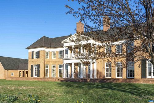 247 Jim Lane Rd, SCOTTSVILLE, VA, 24590-3994 | Card Image