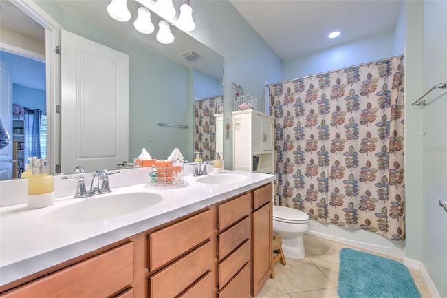 5705 Village Center Dr, House other with 4 bedrooms, 3 bathrooms and null parking in Lithia FL | Image 27