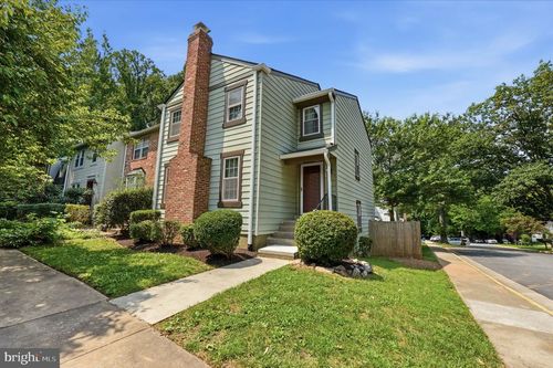 10065 Chestnut Wood Ln, BURKE, VA, 22015-2702 | Card Image
