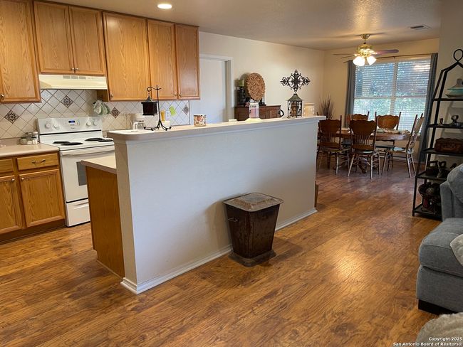 153 Springtree Pkwy, House other with 3 bedrooms, 2 bathrooms and null parking in Cibolo TX | Image 27