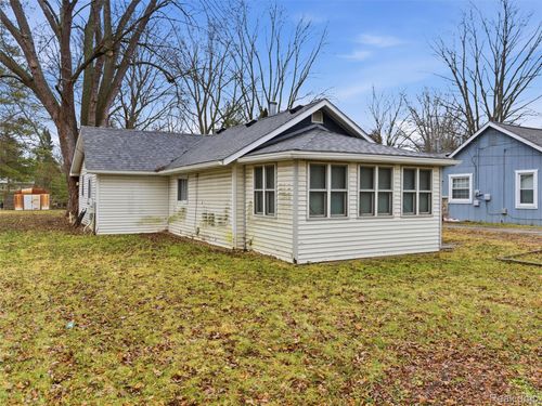 3161 Grant Rd, Rochester Hills, MI, 48309-4110 | Card Image