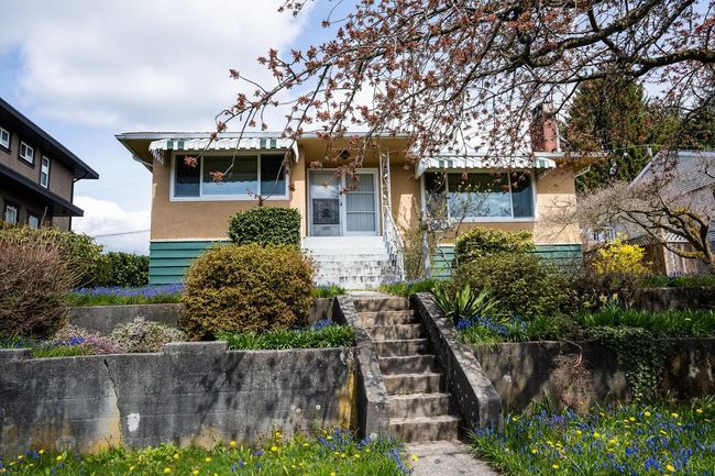 6161 Sumas Street, House other with 3 bedrooms, 2 bathrooms and 2 parking in Burnaby BC | Image 4