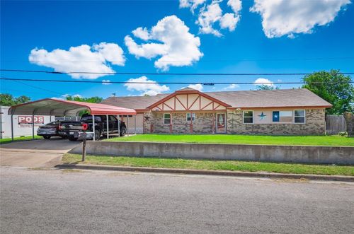 261 Falcon Ln, Kempner, TX, 76539-5553 | Card Image