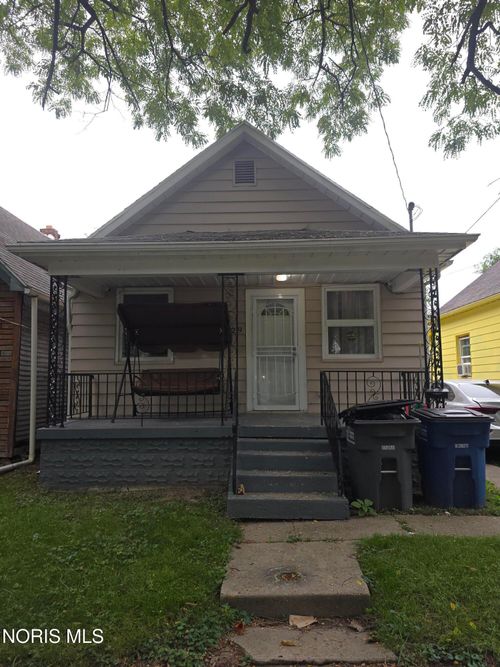 2129 Woodford St, Toledo, OH, 43605-1322 | Card Image