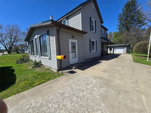 95 W Columbus Ave, Corry, PA, 16407-8506 | Card Image