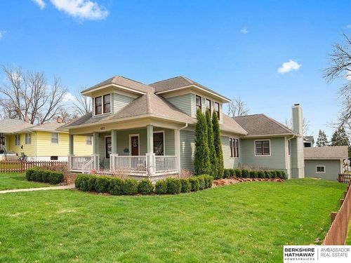 403 E 3rd St, Papillion, NE, 68046-2307 | Card Image