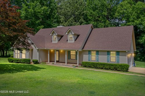 6985 Stanley Dr, Olive Branch, MS, 38654-7315 | Card Image