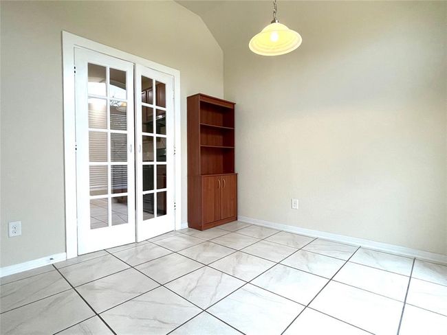 Flex Room/Office | Image 10
