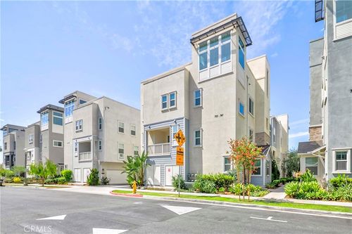 755 S Mosaic St, Anaheim, CA, 92805-4781 | Card Image