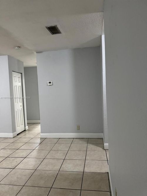 apt-247-4251 Nw 5th St, Plantation, FL, 33317-2123 | Card Image