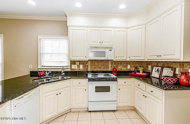 1117 Rosedale Ave, Townhouse with 3 bedrooms, 2 bathrooms and 2 parking in Rocky Mount NC | Image 6