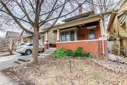 781 Dufferin Ave, London, ON, N5W3J9 | Card Image