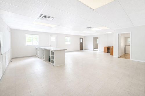 817 Walnut St, Wharton, TX, 77488-4017 | Card Image