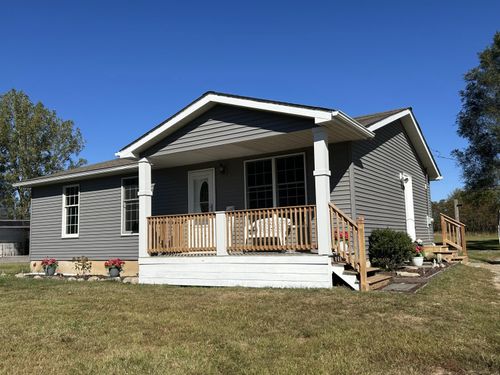 6430 W Sharpe Rd, Fowlerville, MI, 48836-9738 | Card Image