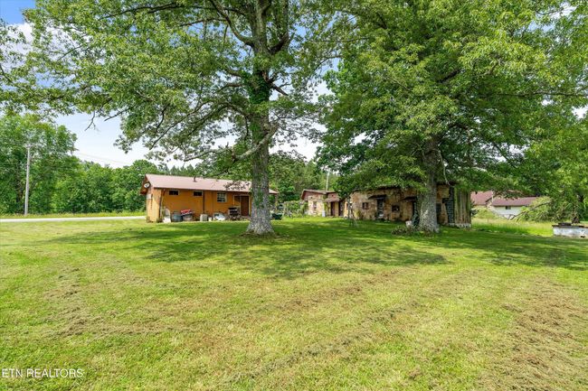 9476 Morgan Co Hwy, Home with 0 bedrooms, 0 bathrooms and null parking in Sunbright TN | Image 24
