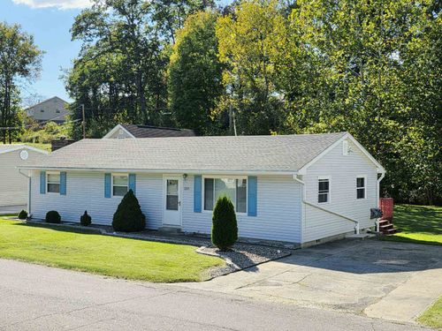 2215 Brent Ann Dr, Flatwoods, KY, 41139-1422 | Card Image