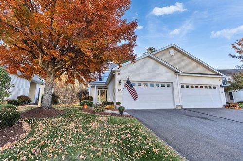 57-60 Old Stage Rd, Litchfield, NH, 03052-2364 | Card Image