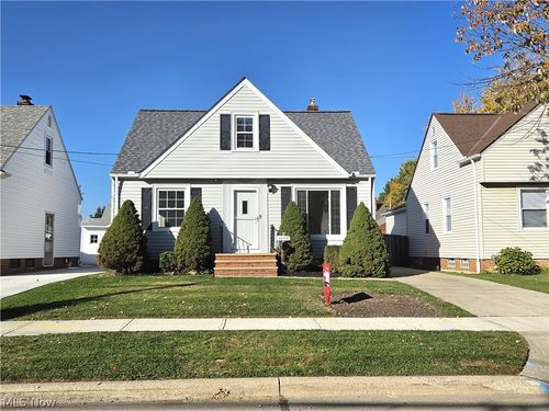 1644 Douglas Rd, Wickliffe, OH, 44092-1064 | Card Image