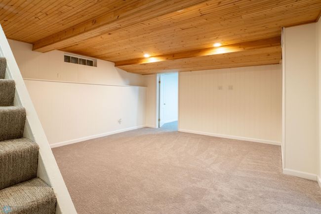 626 interior-10.jpg | Image 17