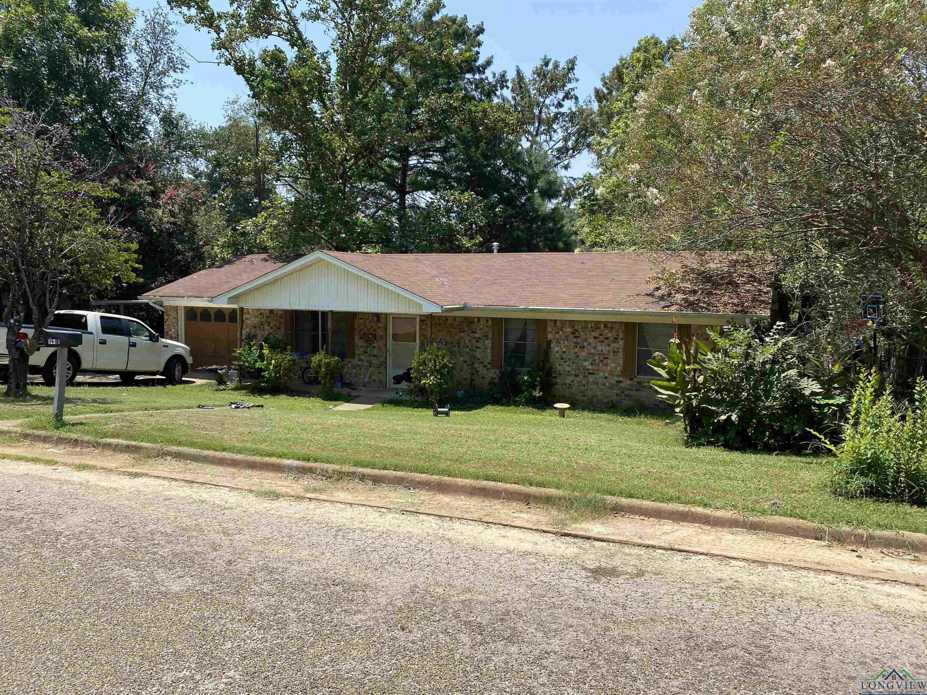 Frost St, Gilmer, TX 75644