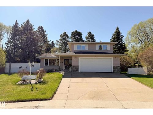 205 Manor Crt, Sherwood Park, AB, T8A0S8 | Card Image