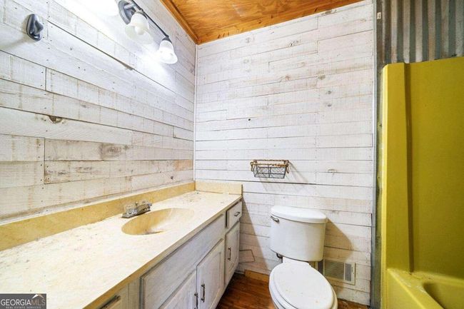 226 Oak Hill Ct, House other with 3 bedrooms, 2 bathrooms and null parking in Lithia Springs GA | Image 14