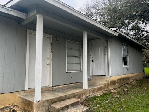 816 Hazelton St, San Marcos, TX, 78666-3196 | Card Image