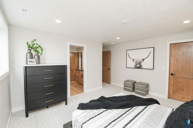 6504 E Hawker Trl, House other with 5 bedrooms, 4 bathrooms and null parking in Sioux Falls SD | Image 66