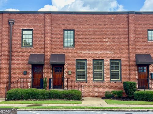 708 4th Ave, West Point, GA, 31833-1579 | Card Image