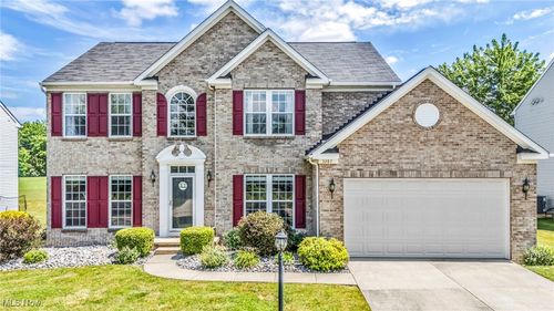 3287 Stillwater Dr, Medina, OH, 44256-6216 | Card Image