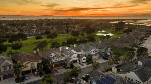 6300 Forester Dr, Huntington Beach, CA, 92648-6612 | Card Image