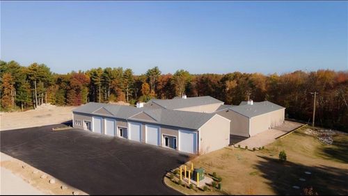 303-597 S County Trl, Exeter, RI, 02822-3456 | Card Image