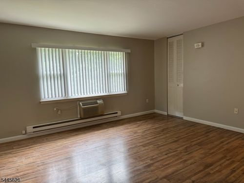2-3331 State Rt 94, Hamburg, NJ, 07419-2506 | Card Image