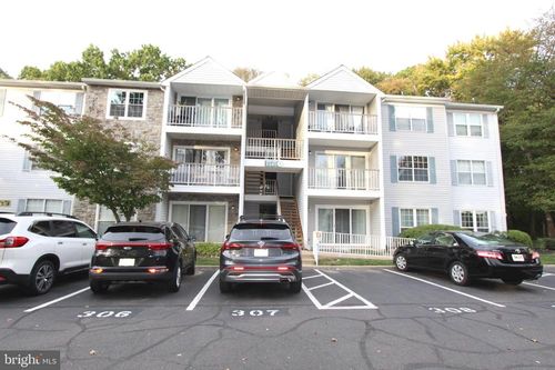 83 Willow Ct, HAMILTON, NJ, 08619-4625 | Card Image