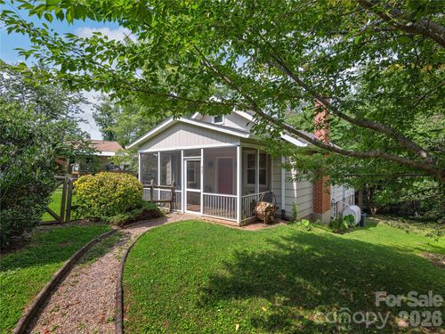73 Fair Oaks Rd, Arden, NC, 28704-9598 | Card Image