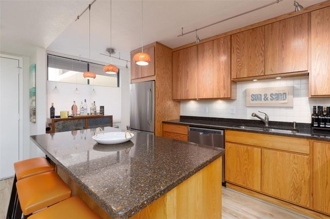 APT-505 - 9525 Blind Pass Rd, Condo with 2 bedrooms, 2 bathrooms and null parking in ST PETE BEACH FL | Image 11