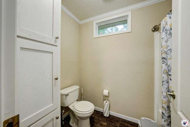 807 E 11 Th St, House other with 4 bedrooms, 2 bathrooms and null parking in Hooks TX | Image 19