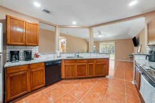 16122 Taloncrest Dr, Houston, TX, 77083-5000 | Card Image