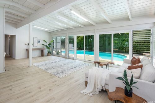 316 Mamaki St, Honolulu, HI, 96821-2124 | Card Image