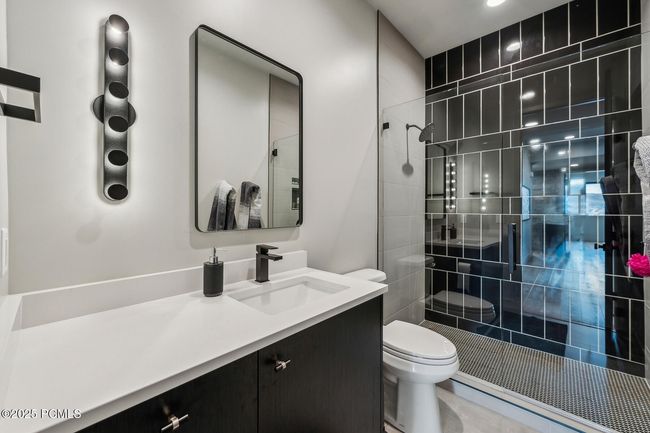 11431 N Ursa Cir, Home with 4 bedrooms, 5 bathrooms and null parking in Mayflower Mnt UT | Image 47
