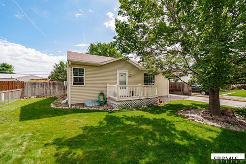 1058 Vine Ave, Idaho Falls, ID, 83402-2209 | Card Image