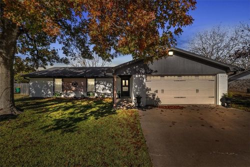 217 Valley View Drive, Waco, TX, 76706 | Card Image